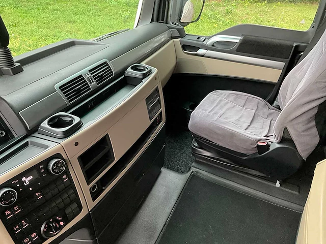 2018 man tgx 18.460 4x2 euro6 vrachtwagen - afbeelding 19 van  33