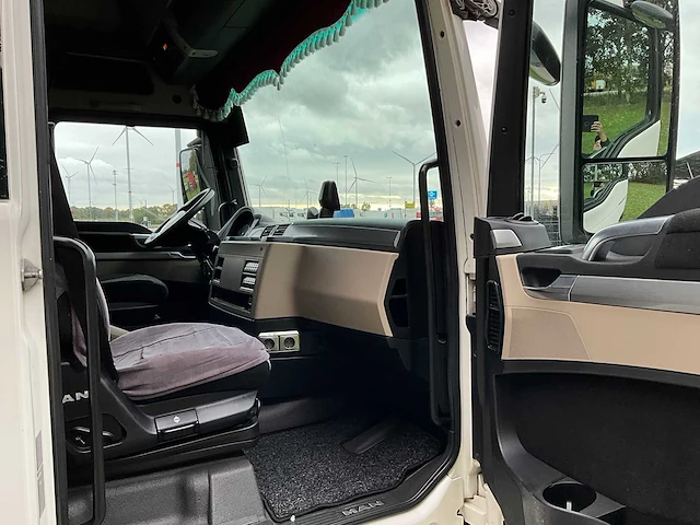 2018 man tgx 18.460 4x2 euro6 vrachtwagen - afbeelding 24 van  33