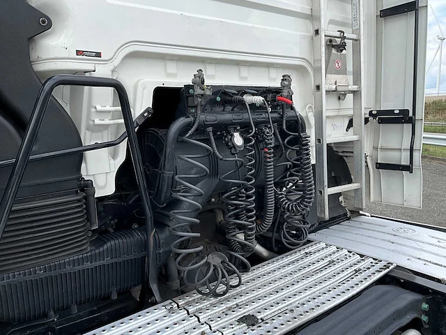 2018 man tgx 18.460 4x2 euro6 vrachtwagen - afbeelding 7 van  35