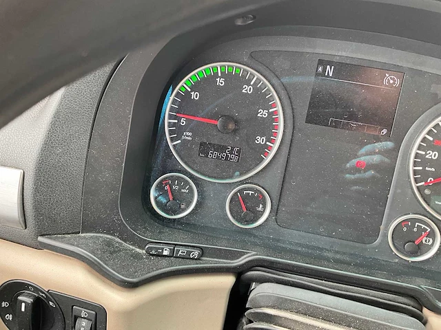 2018 man tgx 18.460 4x2 euro6 vrachtwagen - afbeelding 18 van  35