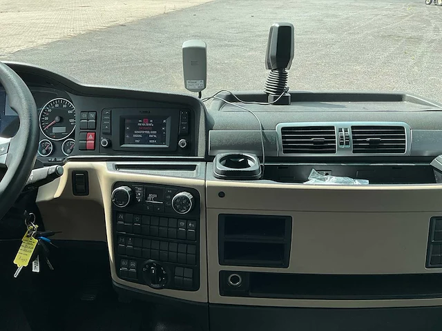 2018 man tgx 18.460 4x2 euro6 vrachtwagen - afbeelding 19 van  35