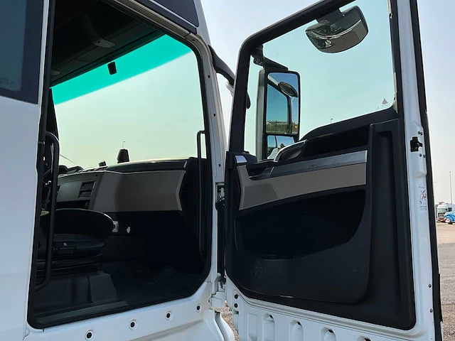 2018 man tgx 18.460 4x2 euro6 vrachtwagen - afbeelding 25 van  34