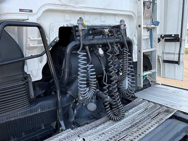 2018 man tgx 18.460 4x2 euro6 vrachtwagen - afbeelding 7 van  34