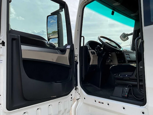 2018 man tgx 18.460 4x2 euro6 vrachtwagen - afbeelding 10 van  35