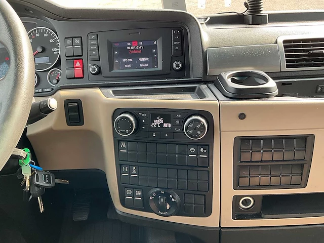 2018 man tgx 18.460 4x2 euro6 vrachtwagen - afbeelding 19 van  35