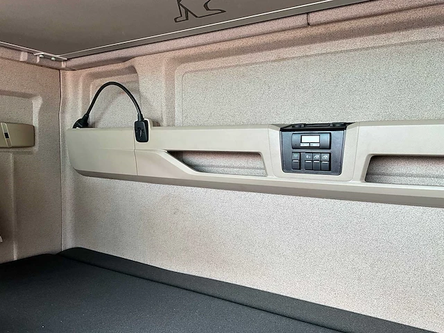 2018 man tgx 18.460 4x2 euro6 vrachtwagen - afbeelding 25 van  35