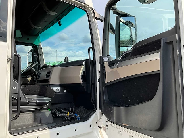 2018 man tgx 18.460 4x2 euro6 vrachtwagen - afbeelding 26 van  35