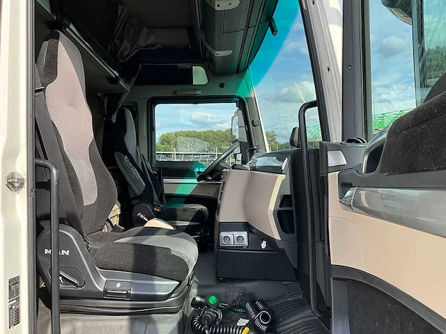 2018 man tgx 18.460 4x2 euro6 vrachtwagen - afbeelding 27 van  35