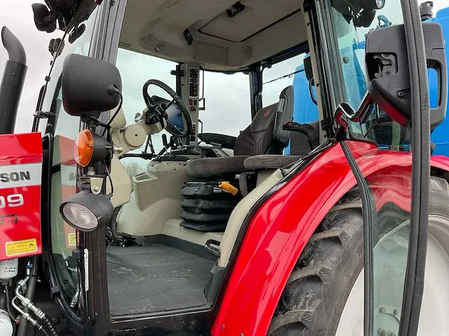 2018 massey ferguson 5609 dyna-4 tweewielaangedreven landbouwtractor (c-a) - afbeelding 14 van  34
