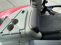 2018 massey ferguson 5609 dyna-4 tweewielaangedreven landbouwtractor (c-a) - afbeelding 26 van  34
