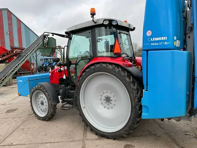 2018 massey ferguson 5609 dyna-4 tweewielaangedreven landbouwtractor (c-a) - afbeelding 23 van  34