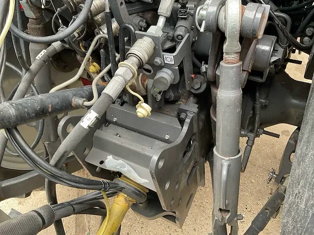 2018 massey ferguson 5609 dyna-4 tweewielaangedreven landbouwtractor (c-a) - afbeelding 34 van  34