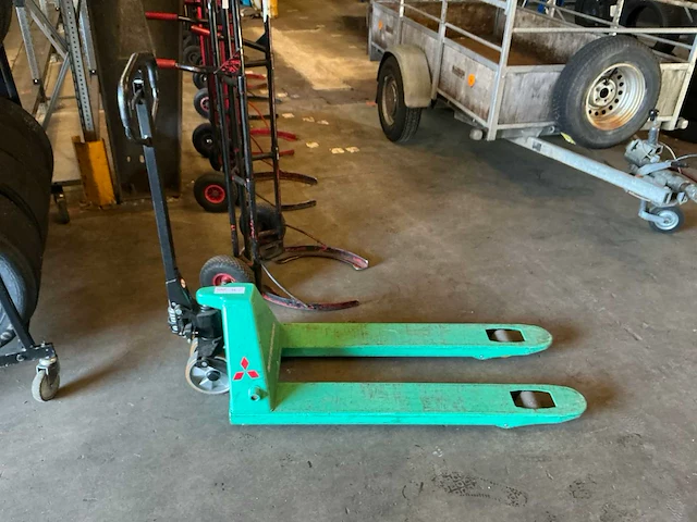 2018 mitsubishi m20 hand hydraulische palletwagen - afbeelding 1 van  4