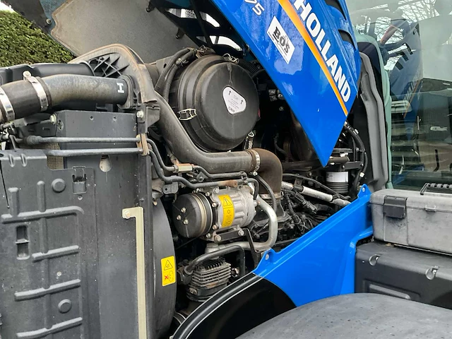 2018 new holland t6.175 vierwielaangedreven landbouwtractor - afbeelding 24 van  45