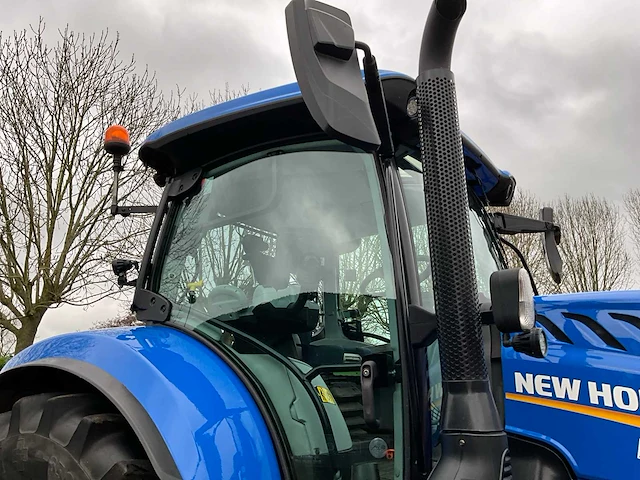 2018 new holland t6.175 vierwielaangedreven landbouwtractor - afbeelding 30 van  45