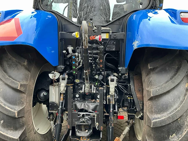 2018 new holland t6.175 vierwielaangedreven landbouwtractor - afbeelding 39 van  45
