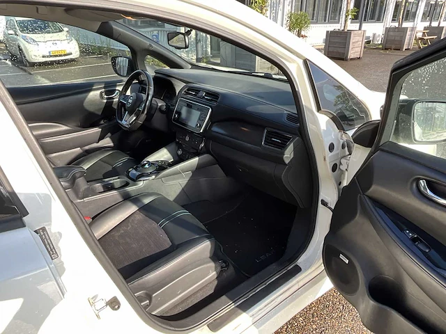 2018 nissan leaf personenauto - afbeelding 17 van  37