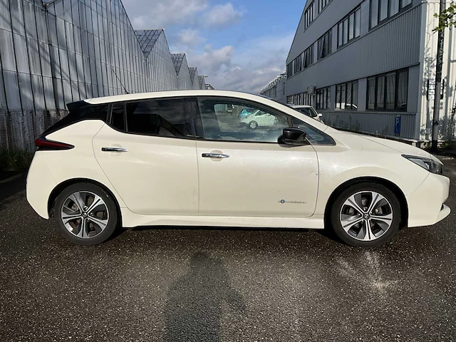 2018 nissan leaf personenauto - afbeelding 32 van  37