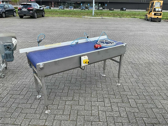 2018 niverplast conveyor transport filled boxes transportband - afbeelding 2 van  8