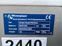 2018 niverplast conveyor transport filled boxes transportband - afbeelding 8 van  8