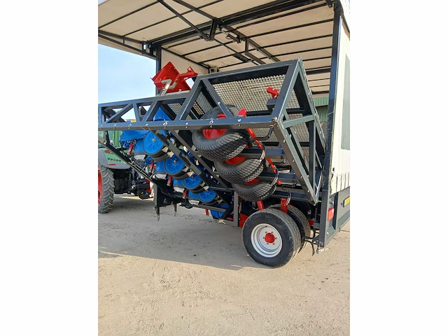 2018 nkgtm12 12 rijige knolselderie plantmachine - afbeelding 26 van  50