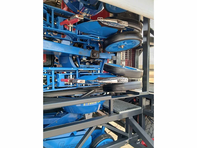 2018 nkgtm12 12 rijige knolselderie plantmachine - afbeelding 35 van  50