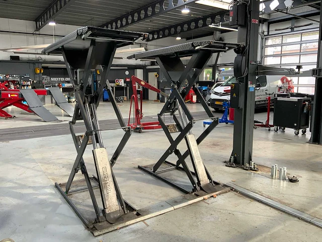2018 nussbaum jumbo lift 3200 nt hefbrug - afbeelding 1 van  8