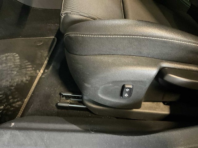 2018 opel insignia sports tourer 2.0 cdti business executive - afbeelding 24 van  37