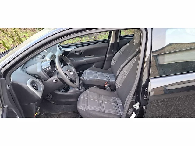 2018 peugeot 108 personenauto st-341-r - afbeelding 9 van  18