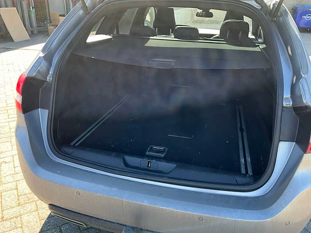2018 peugeot 308 sw gt line personenauto - afbeelding 28 van  36