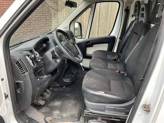 2018 peugeot boxer 330 2.0 blue hdi l2h1 premium - afbeelding 13 van  23