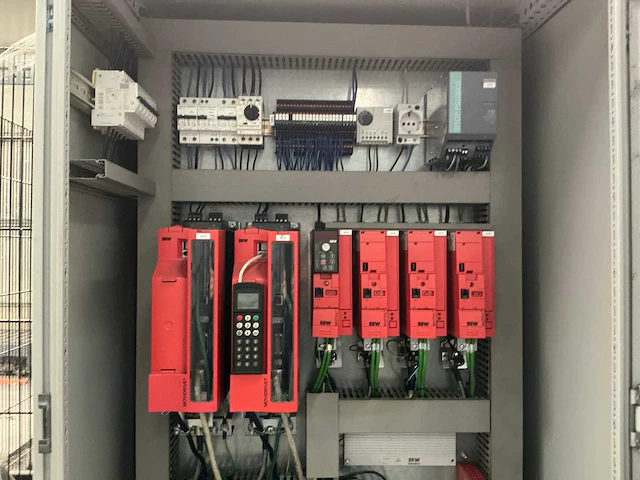 2018 rohaco engineering flessen sorteerlijn - afbeelding 47 van  64