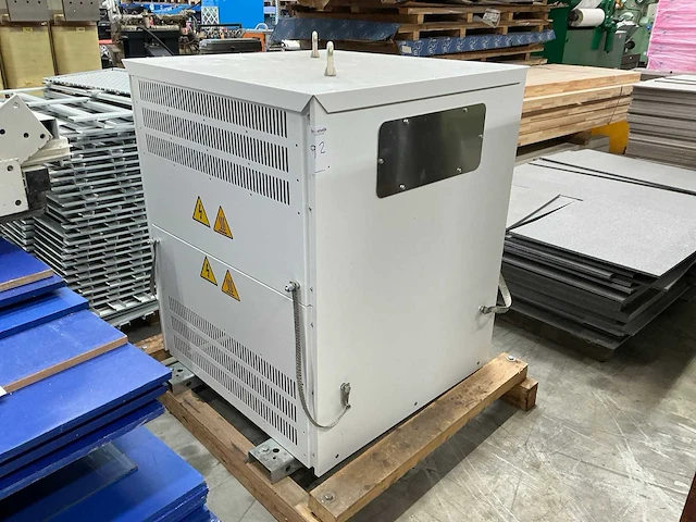 2018 schneider electric imprego transformator 201,6 kva singlephase - afbeelding 1 van  6