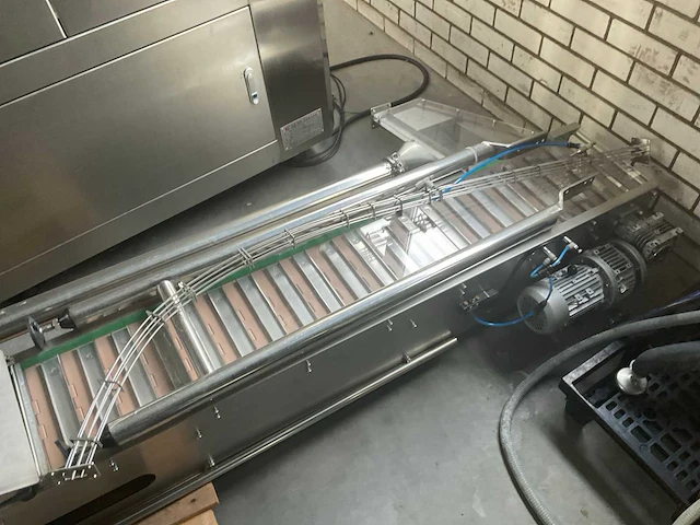 2018 sozhou yaoshi 7gf18/18/6 automatische co2 afvulmachine pet-flessen - afbeelding 23 van  23