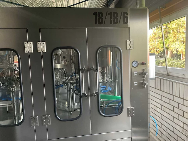 2018 sozhou yaoshi 7gf18/18/6 automatische co2 afvulmachine pet-flessen - afbeelding 2 van  24