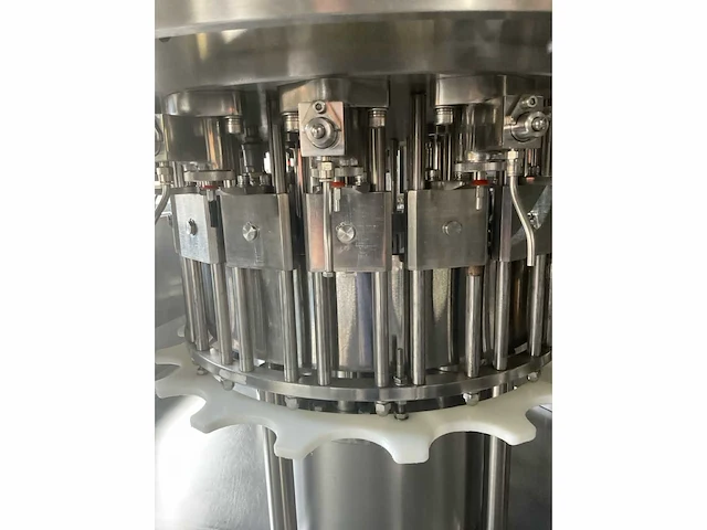 2018 sozhou yaoshi 7gf18/18/6 automatische co2 afvulmachine pet-flessen - afbeelding 4 van  24