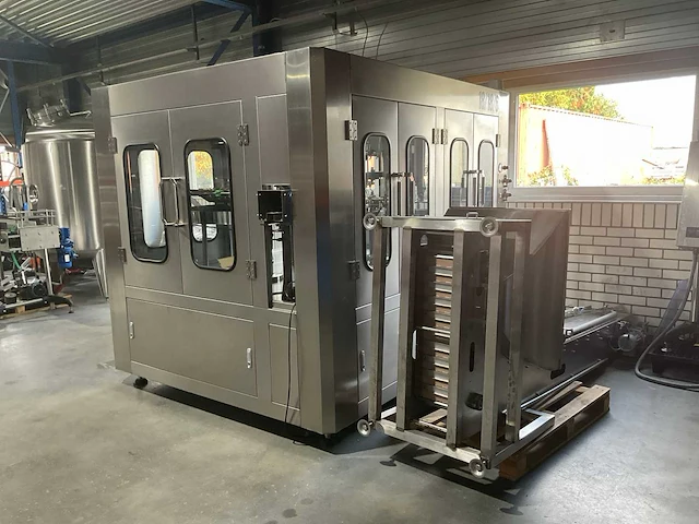 2018 sozhou yaoshi 7gf18/18/6 automatische co2 afvulmachine pet-flessen - afbeelding 18 van  24