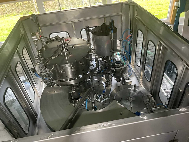 2018 sozhou yaoshi 7gf18/18/6 automatische co2 afvulmachine pet-flessen - afbeelding 24 van  24
