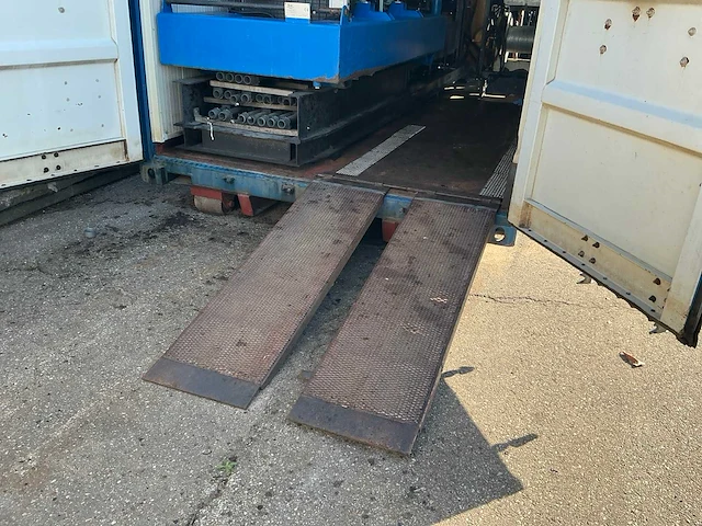 2018 speck p45/60-250 geïsoleerde spuitcontainer - afbeelding 11 van  69