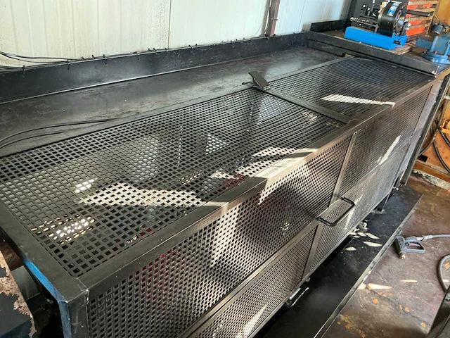 2018 speck p45/60-250 geïsoleerde spuitcontainer - afbeelding 25 van  69