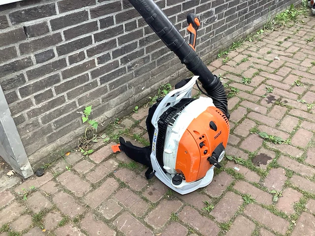 2018 stihl br600 bladblazer - afbeelding 3 van  4