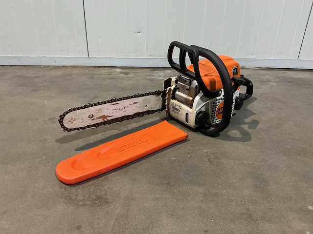 2018 stihl ms 180/c kettingzaag - afbeelding 1 van  7