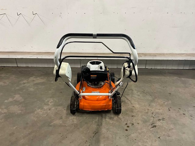 2018 stihl rm 4 rv / husqvarna grasmaaier (2x) - afbeelding 30 van  32