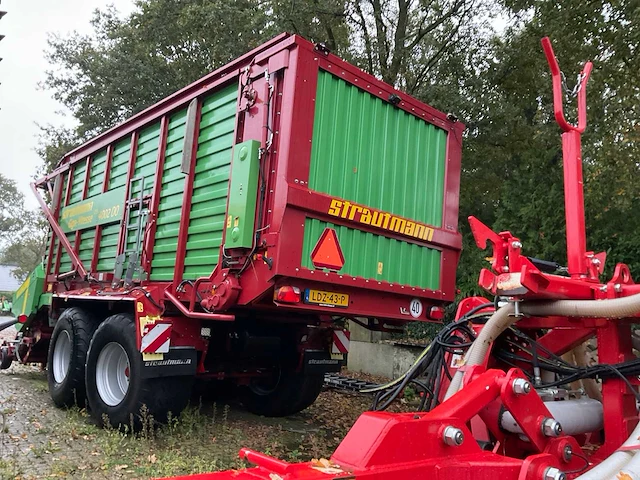 2018 strautmann giga vitesse cfs 4002 do opraapwagen - afbeelding 12 van  25
