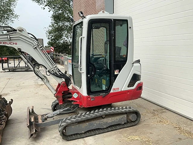 2018 takeuchi tb 225 minigraafmachine - afbeelding 25 van  28