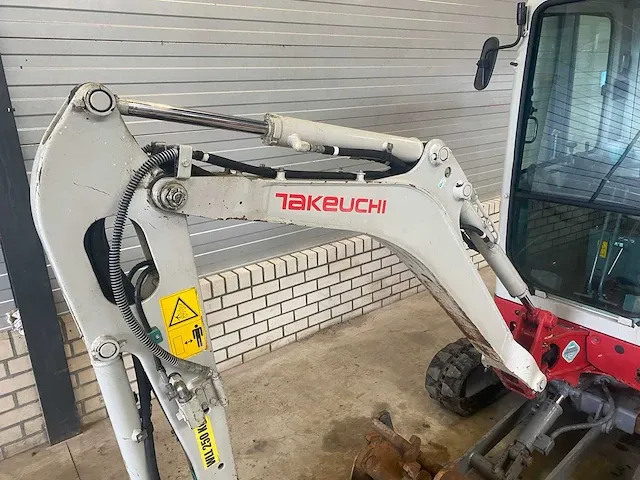 2018 takeuchi tb216 minigraafmachine - afbeelding 4 van  27