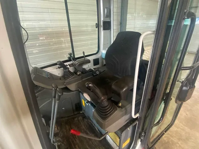 2018 takeuchi tb216 minigraafmachine - afbeelding 14 van  27