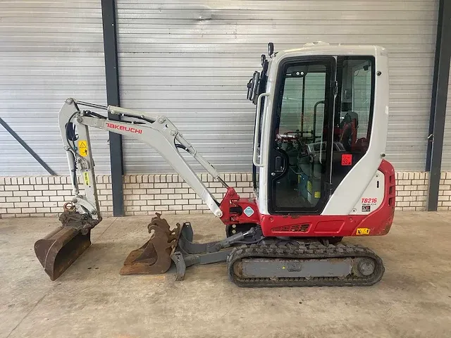 2018 takeuchi tb216 minigraafmachine - afbeelding 12 van  27
