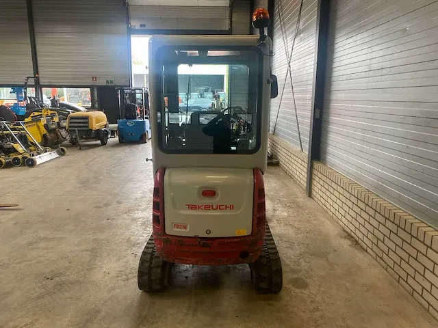 2018 takeuchi tb216 minigraafmachine - afbeelding 22 van  27