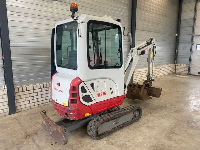 2018 takeuchi tb216 minigraafmachine - afbeelding 24 van  27